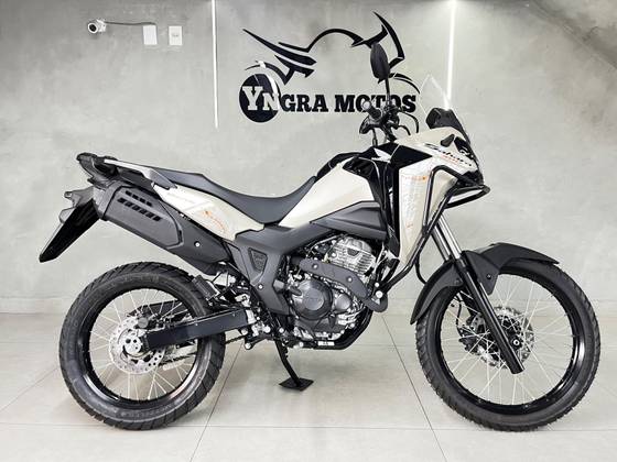HONDA XRE 300 SAHARA ADVENTURE 